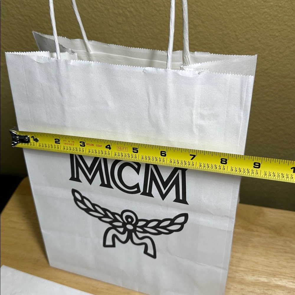 MCM Bundle of FIVE Shopping Bags - Picture 5 of 7